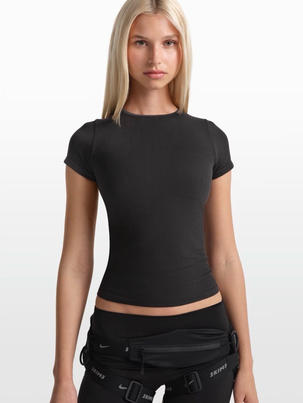 NikeSkims Ribbed Seamless Women’s Short-Sleeve Top in Black